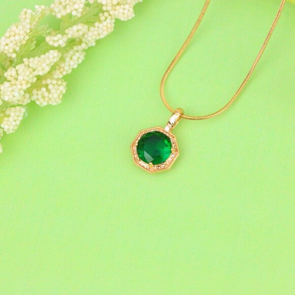 "Elegant Green Gem Pendant in Rose Gold Octagon Frame, XPPT1388 - Picture 12 of 13
